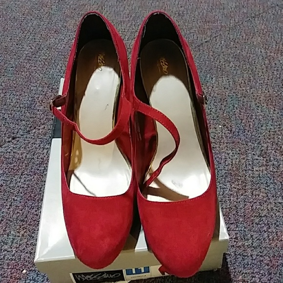 Mossimo Supply Co. Shoes - Red gorgeous heels
